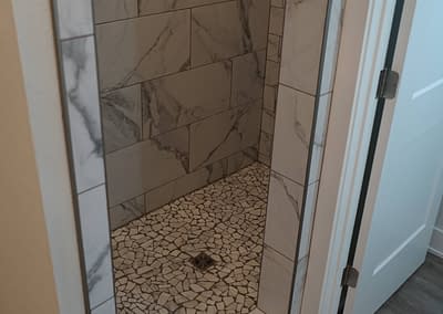 lubbock-baconcrest-new-home-masterbath-shower